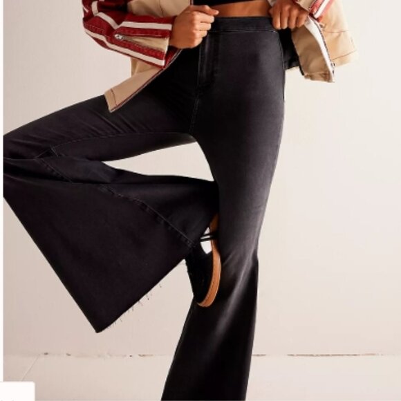 Free People Just Float On Flare Stretch Jean – Washed Black – Size 25 - Picture 4 of 6